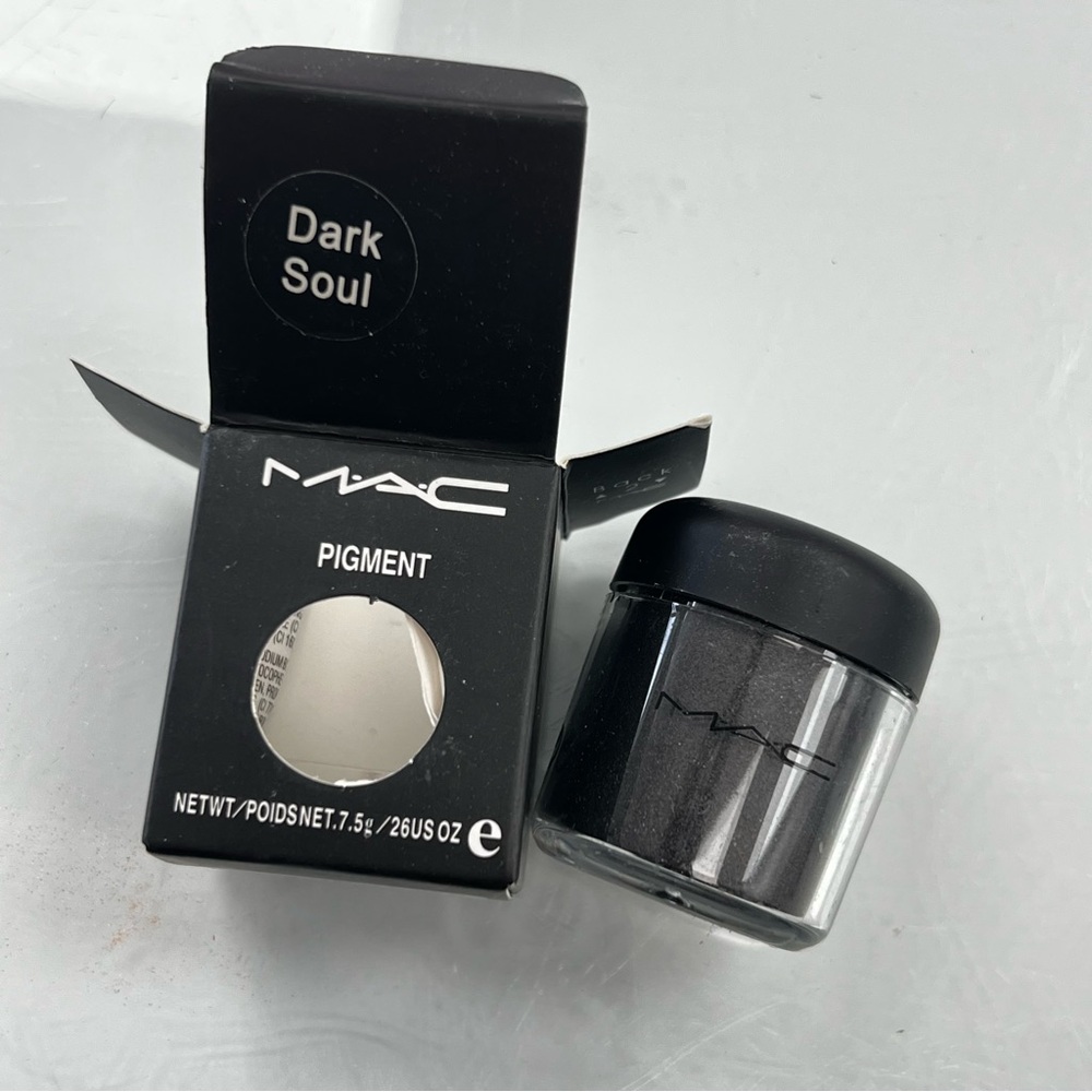 MAC Eyeshadow Pigment - Dark Soul
